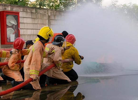 Como a Brigada de Incêndio pode salvar o seu condomínio.
